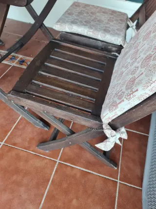 Mesa teka octogonal y 4 sillas