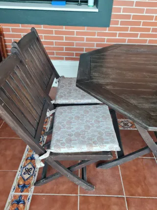 Mesa teka octogonal y 4 sillas