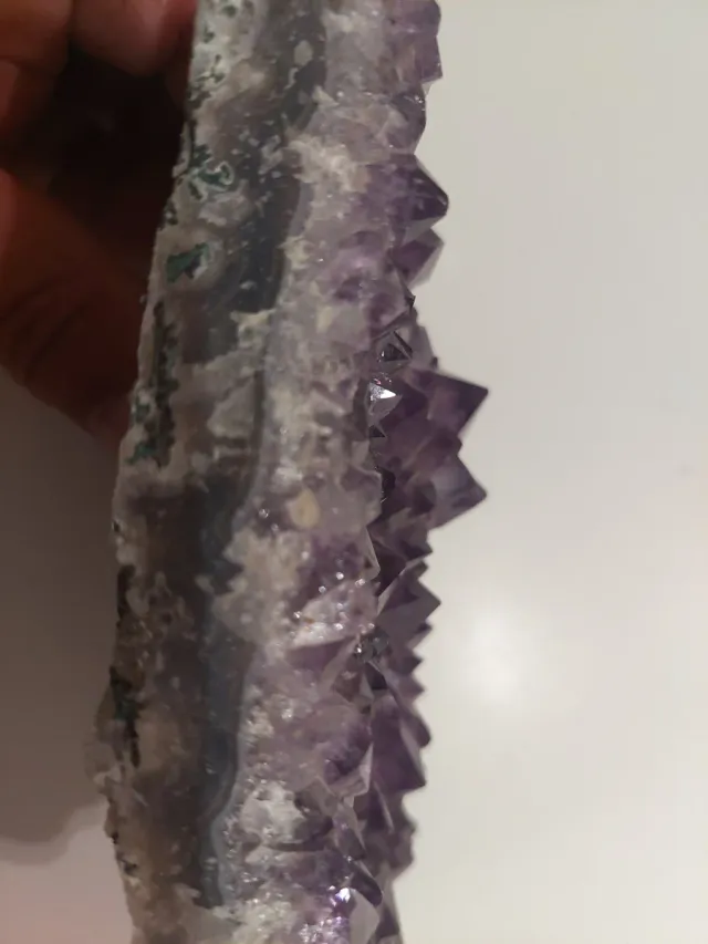 Drusa Amatista Natural grande con Peana