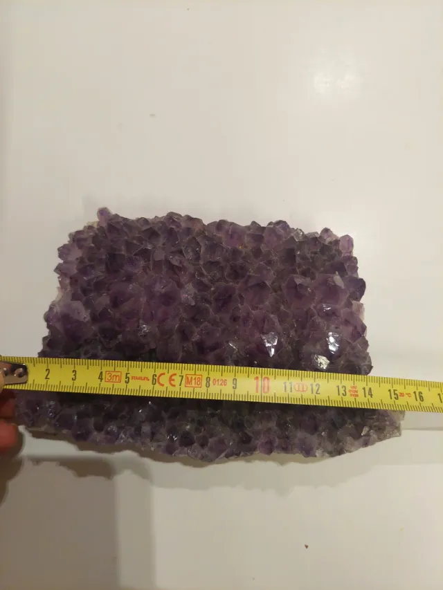 Drusa Amatista Natural grande con Peana