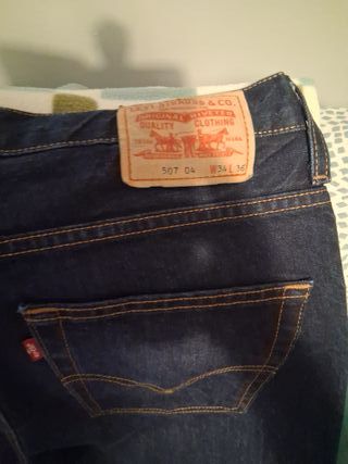 Pantalón de hombre azul