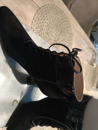 Molto basso!!!! Nuovi stivali neri Prada