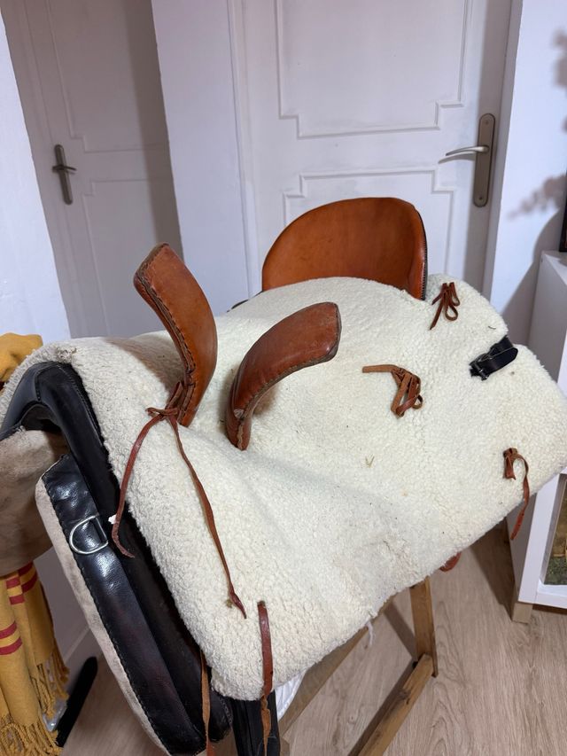 Montura Amazona Cuero Marrón