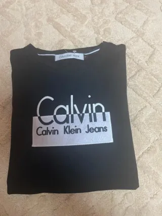 Camiseta  Jeans Negra