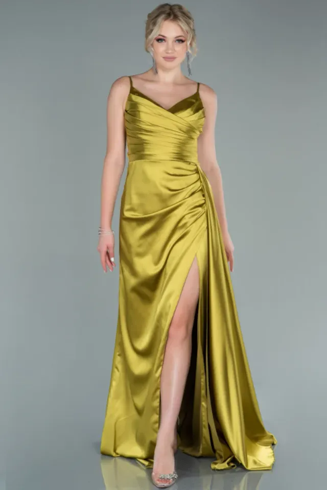 Vestido de fiesta verde oliva