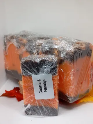 Jabón natural de canela y naranja 
