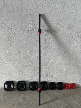 Barra de pesas con discos