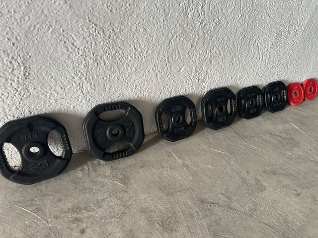 Barra de pesas con discos