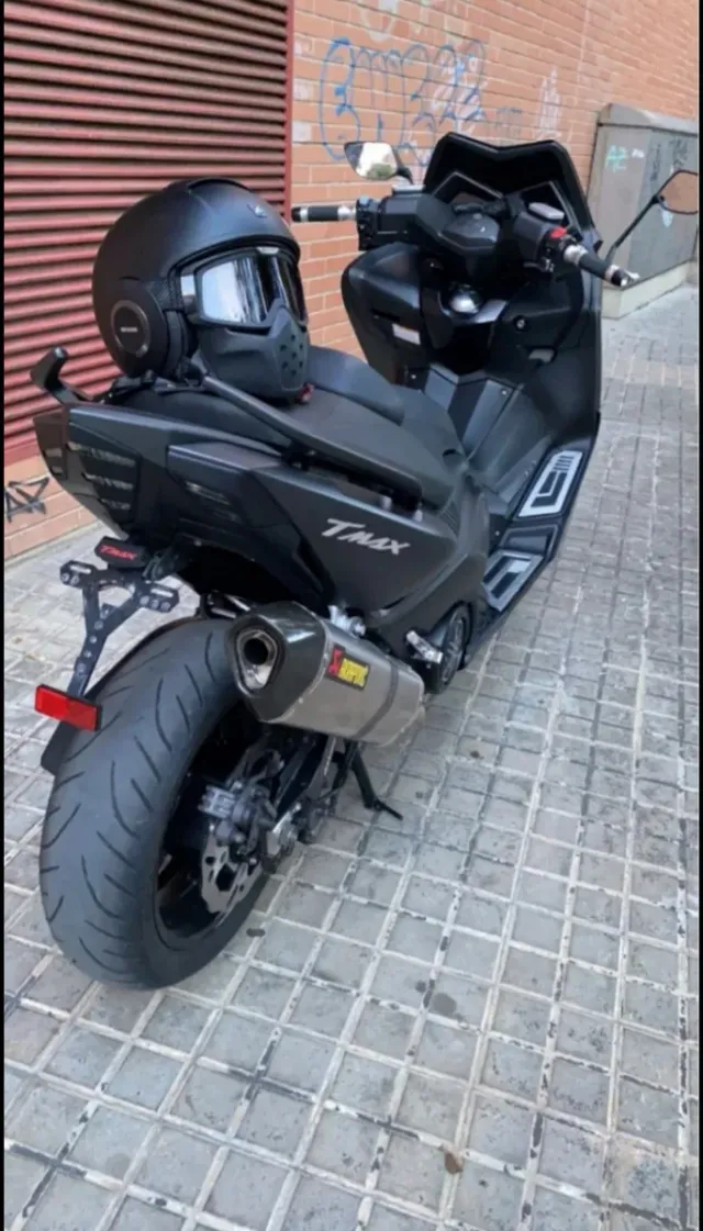 Tubo de escape T-max