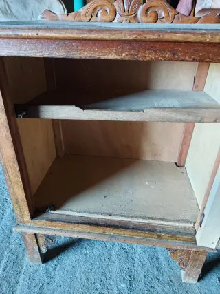 Mesilla antigua madera para restaurar