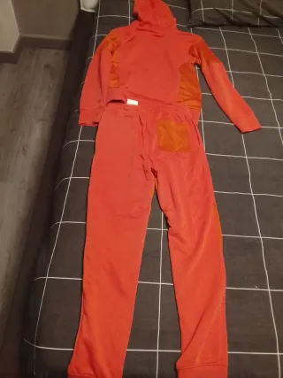 Chándal Jordan ,talla xl-L para niñ@s