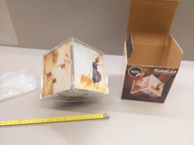 Cubo fotos Balvi KubeLed con luz