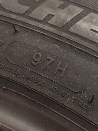 Neumático Michelin 225/55 R17 97H