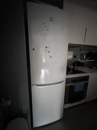 Nevera Indesit Blanca