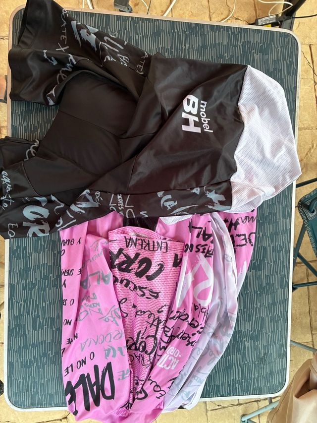 Conjunto Ciclismo BH Valenti San Juan