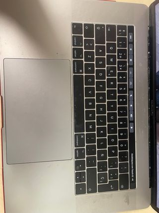 MacBook Pro 16 i7 16GB RAM Radeon Pro 560