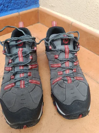 Zapatillas Merrell Montaña Gris/Rojo