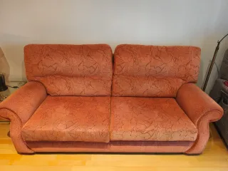 Sofá 2 plazas + Sillón orejero tela