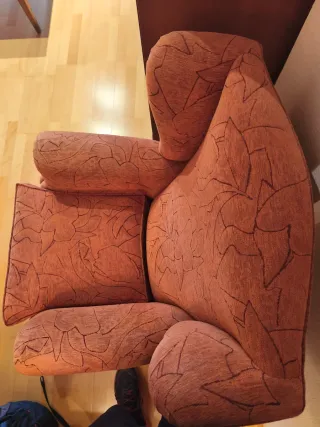Sofá 2 plazas + Sillón orejero tela