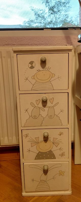 Cassettiera per bambini SIA in legno bianco