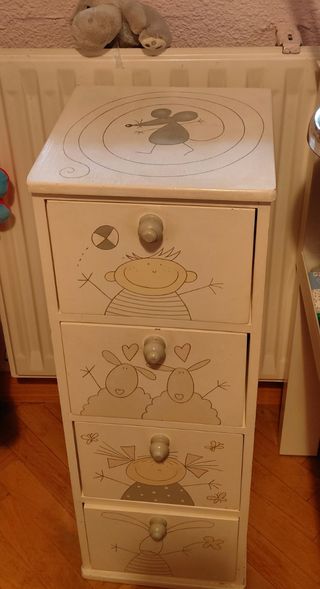 Cassettiera per bambini SIA in legno bianco