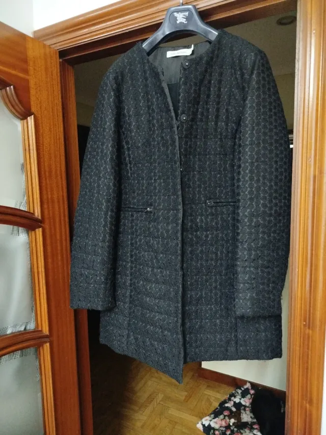Chaquetón negro largo 84cm