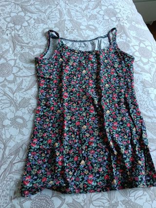 Camiseta sin mangas floral las 2 por 5 euros 