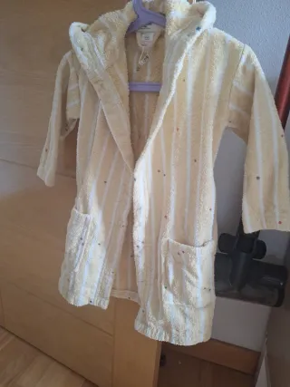 Albornoz niño Zara Home amarillo Talla 2-3 años