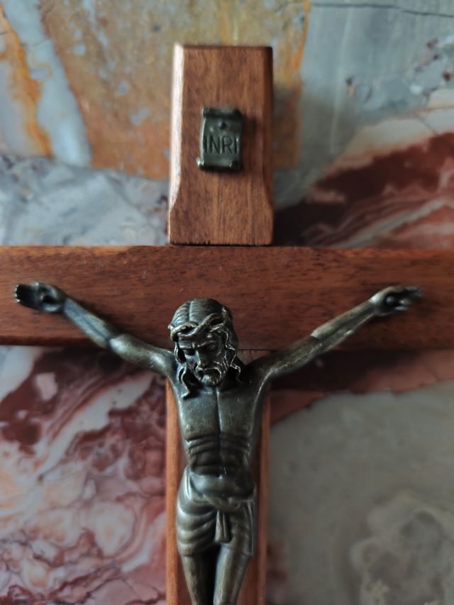 Crocifisso antico in legno
