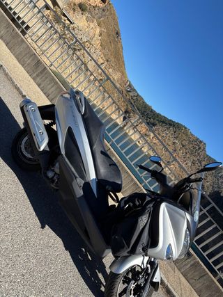 Suzuki Burgman Plata