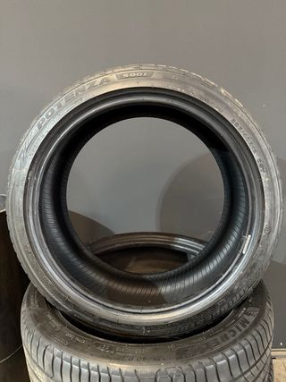 Neumáticos Michelin y Bridgestone (4 unidades) 