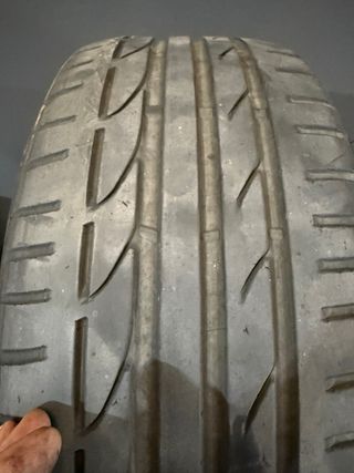 Neumáticos Michelin y Bridgestone (4 unidades) 