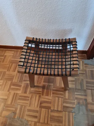 Taburete IKEA Stackholmen Madera y Tela Negra