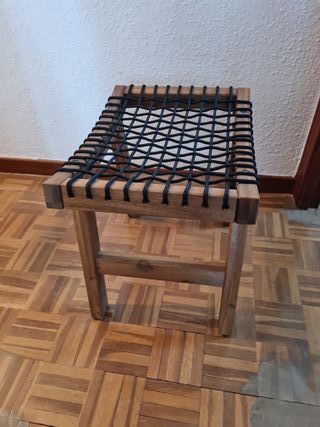 Taburete IKEA Stackholmen Madera y Tela Negra