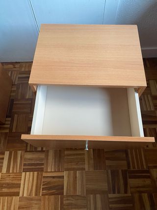 2 tavoli ausiliari in legno di ciliegio