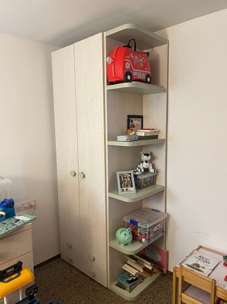 Armadio ad angolo per bambini