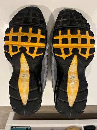 Zapatillas Nike Air Max 95 Gris y naranja 