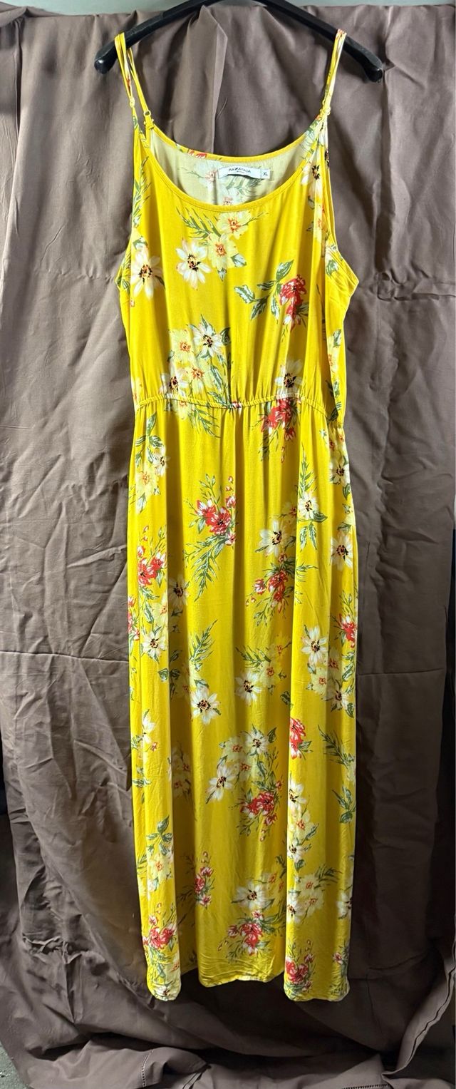 Completo estivo donna: vestito e pantaloni