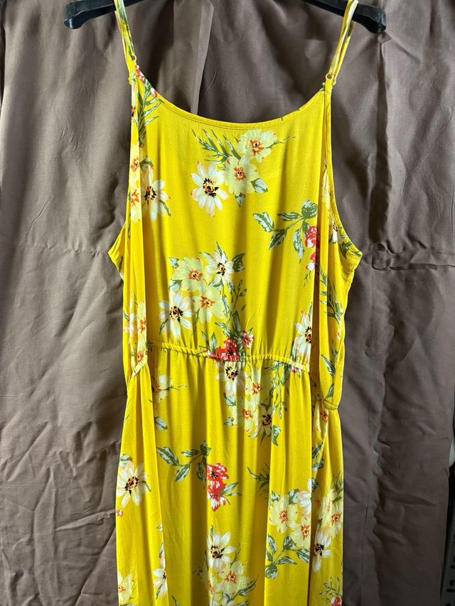 Completo estivo donna: vestito e pantaloni