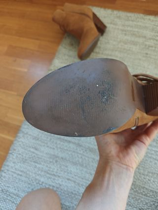 Botines marrones con flecos