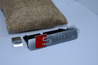 Emblema Audi S Line Parrilla Delantera