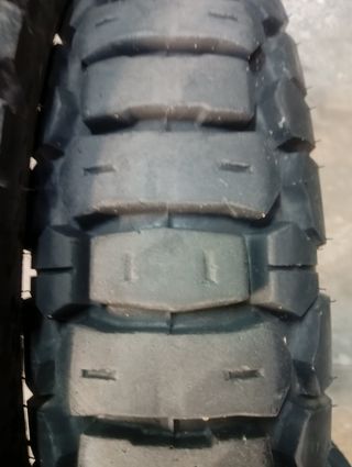 Neumáticos moto Timsun Delantero y Trasero