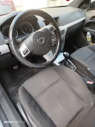 Opel Astra 2006