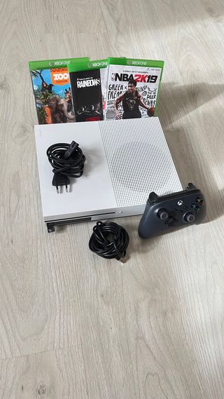Xbox One S 500GB + 3 Juegos + Mando