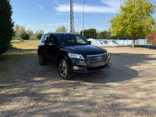 Toyota RAV4 2010