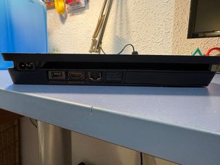 PS4 Slim 1TB + 2 Mandos + 8 Juegos