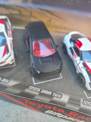 Set 5 Coches Toyota Racing Majorette