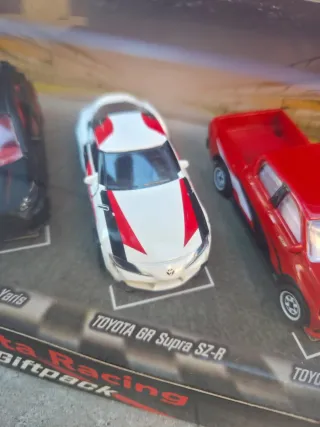Set 5 Coches Toyota Racing Majorette