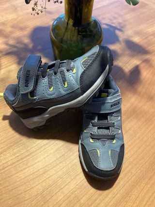 Zapatillas trekking niño Talla 30