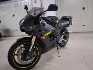 Yamaha yzf r6
